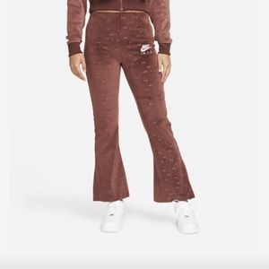 Nike Air Velour Plus Size Pants
